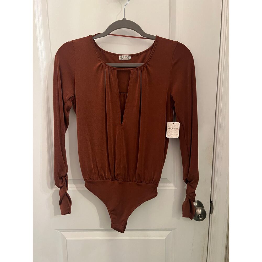 Free People Intimately kaya long sleeve Mesa Brown Keyhole neckline bodysuit NWT - Picture 2 of 9